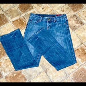 Seven7 Low Rise Medium Washed Jeans 29